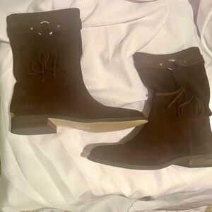 Michael Kors Brand New NWOB Suede Ankle Boots w/Tassel & Gold Dark Brn sz 7.5
